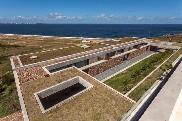 Sierra Ballena I / AFRa - Vivienda Colectiva, Costa