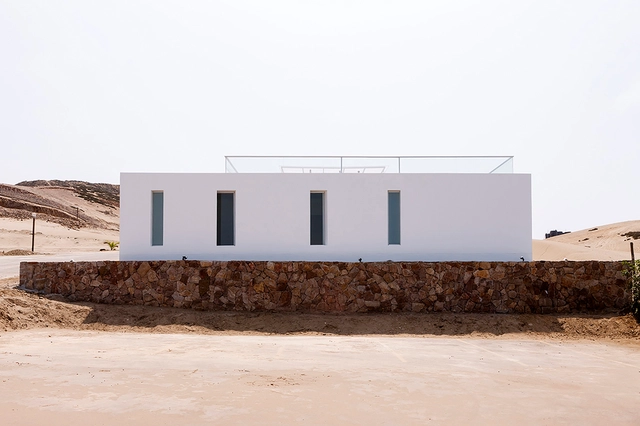 Casa en Los Andenes / Aurelio Herrera & Enrique Llatas - Casas