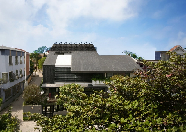 Villa Dong Anh / Hoang Thuc Hao - Casas