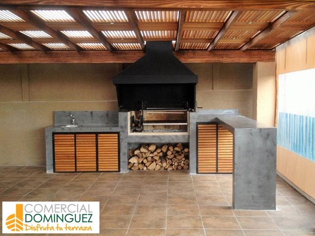 Comercial Dominguez en Plataforma Arquitectura - Imagen Principal