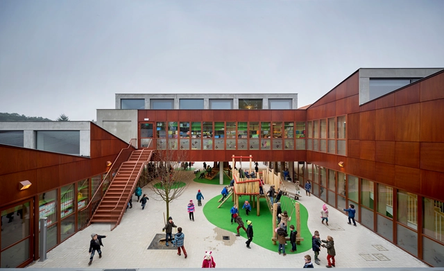 Gekko / Moke Architecten - Reabilitação