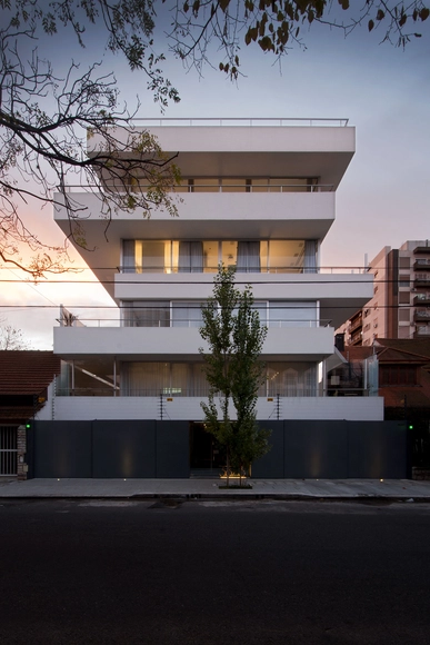 Pedro Moran 3875 / MMCV - Apartamentos, Fachada, Puerta