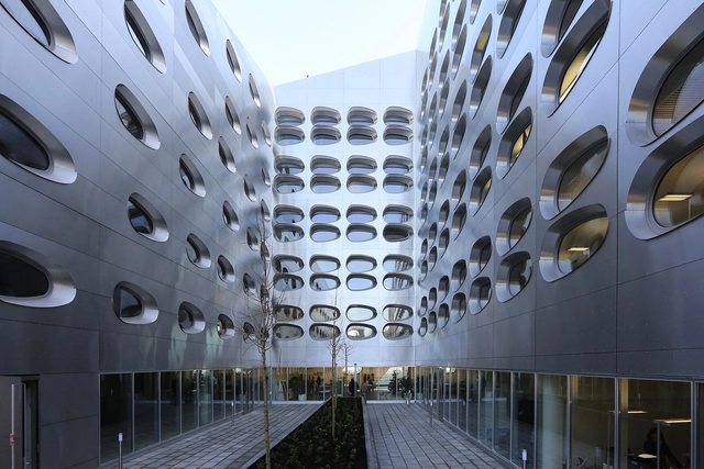Quai Ouest - Margens do Rio Meurthe / Anne Démians - Edifícios De Escritórios
