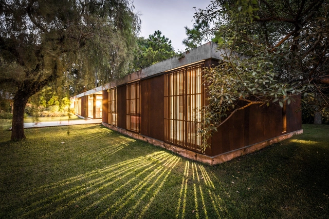 Casa Lineal / Roberto Benito - Casas