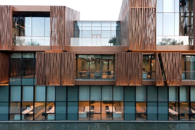 Sede Central Selcuk Ecza / Tabanlıoğlu Architects - Edificios Institucionales