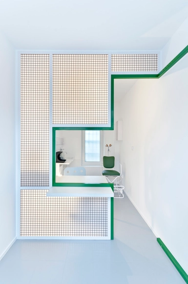 Centro Dental Protetyka / Adam Wiercinski Architekt - Clínica Dental