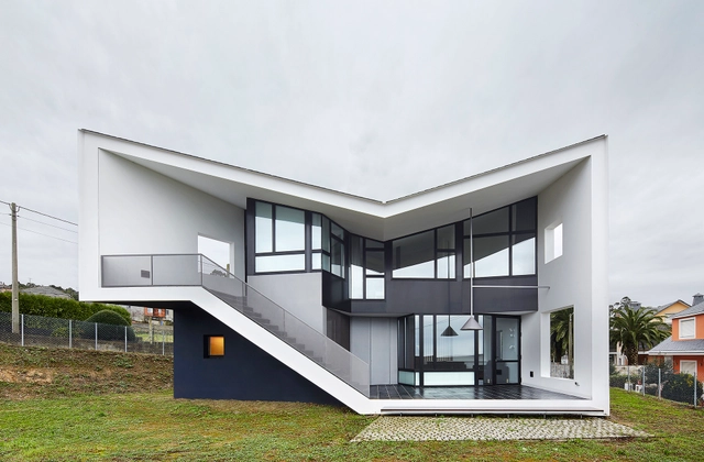 Casa de vacaciones en Vilapol  / Padilla Nicás Arquitectos - Casas