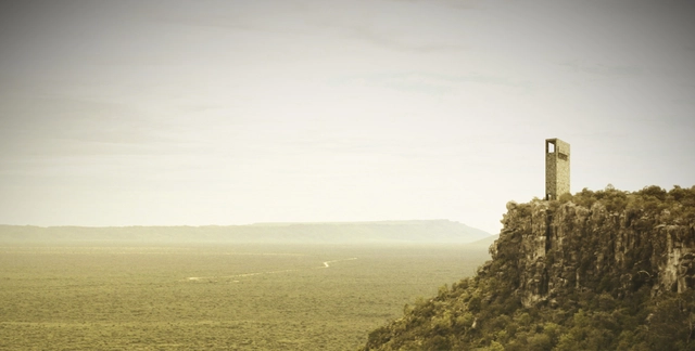Segundo lugar en concurso IWC África / Sudáfrica - Centro De Visitantes