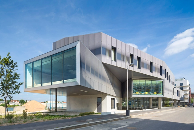 Mediateca Choisy-Le-Roi / Atelier d’Architecture Brenac-Gonzalez - Bibliotecas