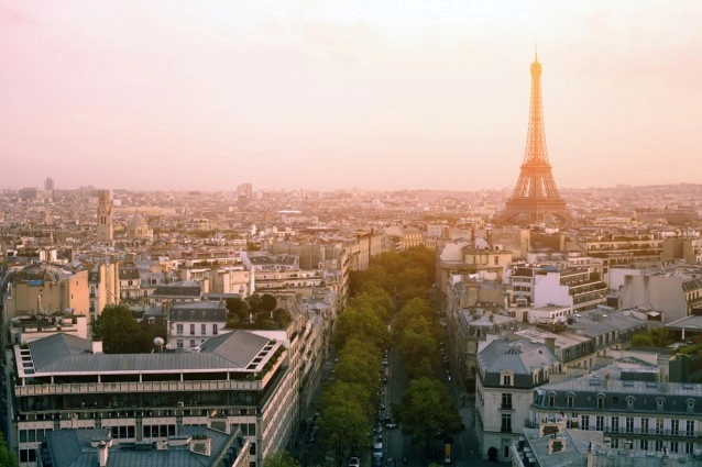 França aprova lei que obriga novas edificações a terem vegetação na cobertura - Imagem de Destaque