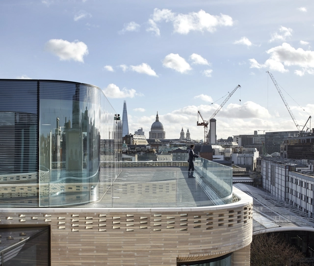 Turnmill / Piercy&Company - Edificio De Oficinas