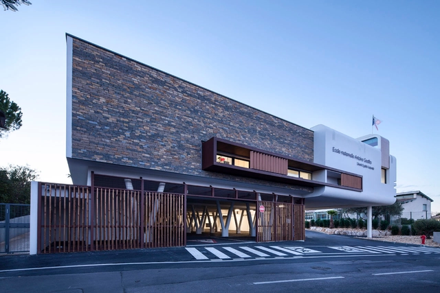 Escola Infantil Baillargues / MDR Architectes - Escola Primária