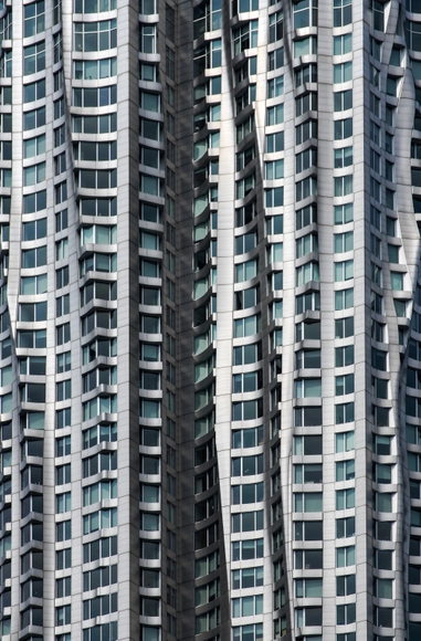 Estudio fotográfico de fachadas "sin dimensión" por Nikola Olic - Imagen Principal