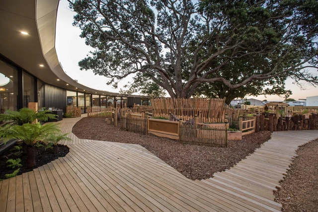 Centro de Cuidado de Niños Chrysalis / Collingridge and Smith Architects - Escuelas