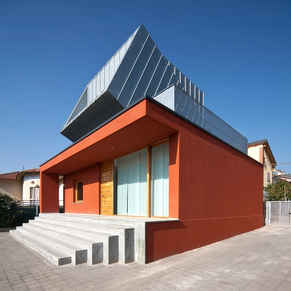 Una casa en una casa / Raimondo Guidacci - Casas