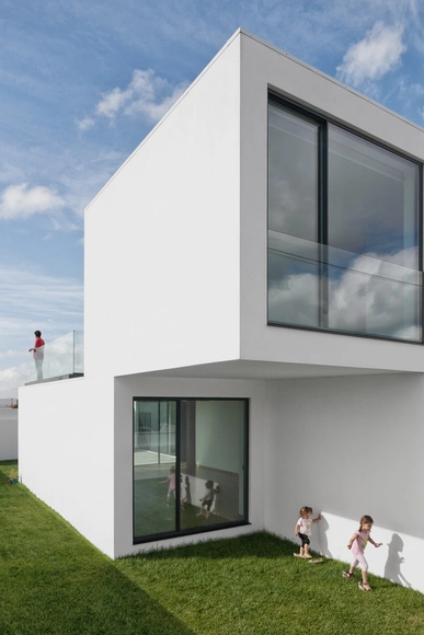 Casa PM / M2.senos - Casas