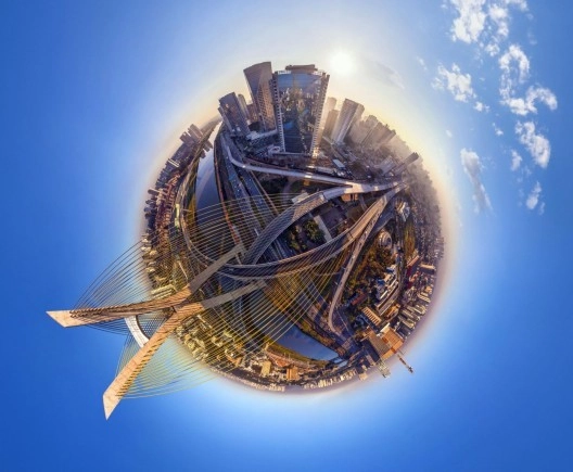 16 impressionantes fotografias de cidades em 360° - Imagem de Destaque