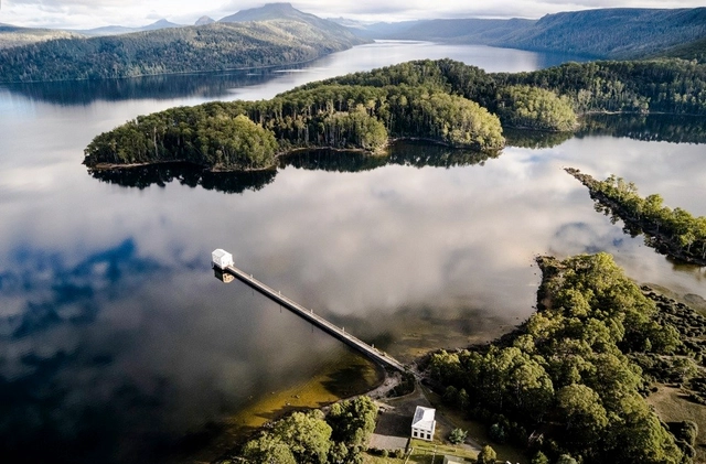 Pumphouse Point / Cumulus Studio - Casas
