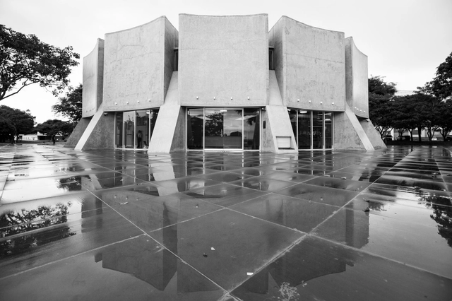 Clássicos da Arquitetura: Planetário de Brasília / Sérgio Bernardes - Planetário, Fachada