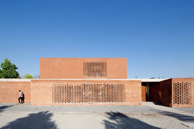 Casa Los Algarrobos / MasFernandez Arquitectos + Claudio Tapia - Casas, Fachada, Arco