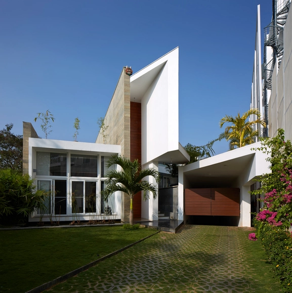 Casa Fort / Sameep Padora & Associates - Casas