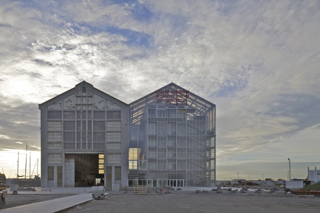Construir modestamente: la lección de Lacaton & Vassal - Imagen Principal