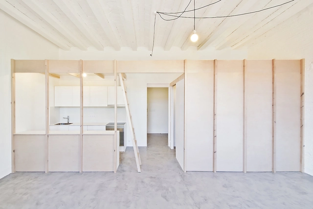 2 Viviendas en la Calle Tamarit  / Carles Enrich - Interiores De Casas