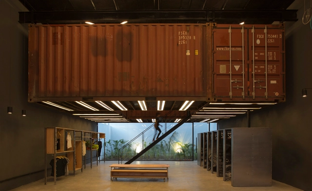 Local La Plata / Bielsa-Breide-Ciarlotti Bidinost Arquitectos - Tienda