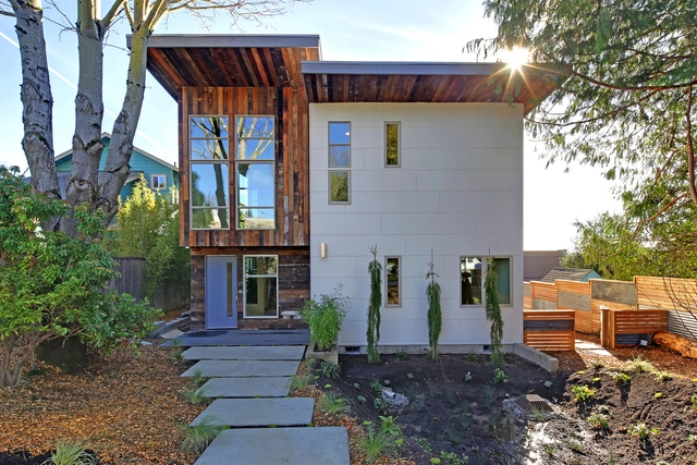 Residential Design Innovation in Downtown Kirkland / Medici Architects - 独立住宅