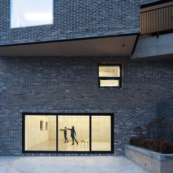 ‘La Roca’ Oficina Sangsu-dong / designband YOAP architects - Edificio De Oficinas