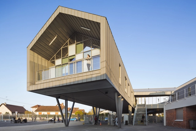 Louise Michel and Louis Aragon 高中 / archi5 - 加建项目