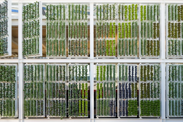 Take A Look At Milan Expo's 2015 Pavilions on Opening Day - Featured Image