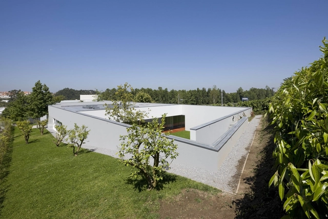 Casa en Maia 2 / Eduardo Souto de Moura - Casas