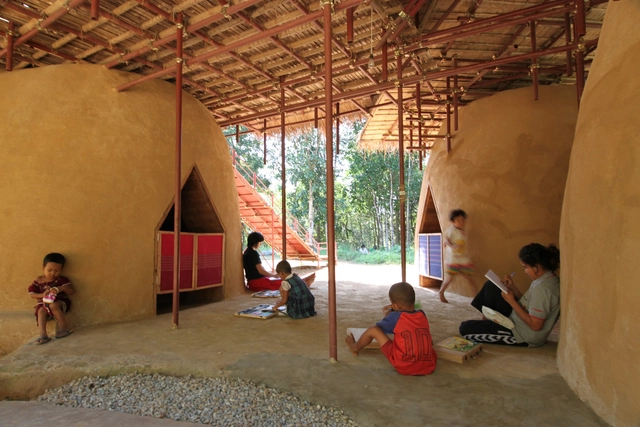 Escola para Órfãos "Floating in the Sky" / Kikuma Watanabe - Escolas