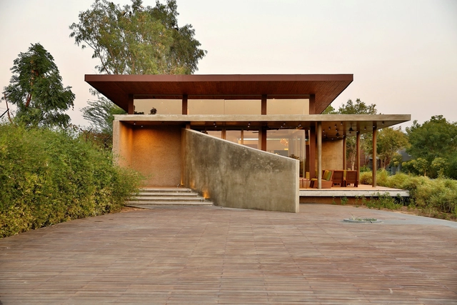 Pabellón de entrada de visitantes en Glade One / Khosla Associates - Interiores De Casas