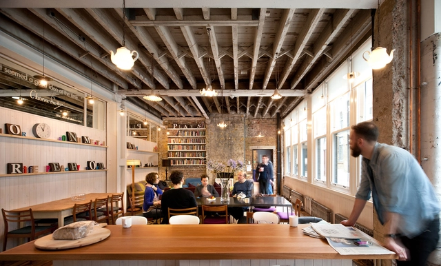 Compañía de teatro Donmar Dryden Street  / Haworth Tompkins - Reconversión