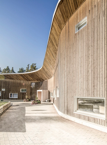 Clínica Ruukki / alt Architects + Karsikas - Posto De Saúde