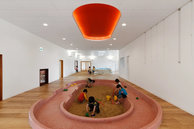 SP Nursery / HIBINOSEKKEI + Youji no Shiro - Refurbishment