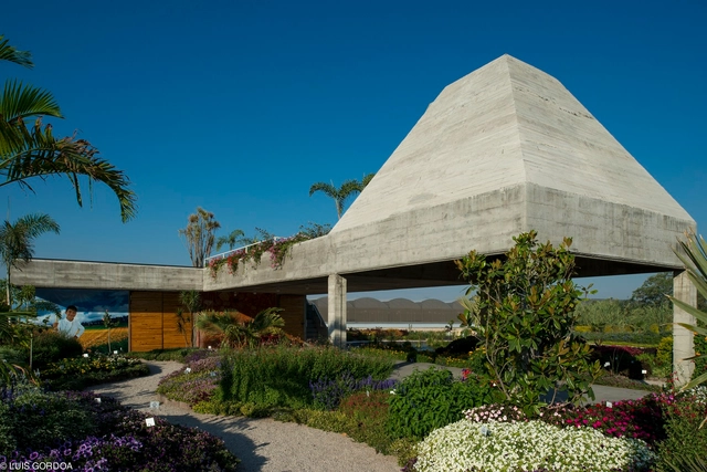 Pavilhão Floraplant / T3arc - Loja