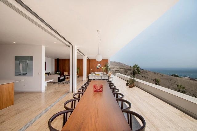 Casa en Ancón / Adrián Noboa Arquitecto - Ampliación, Terraza, Escaleras, Cierros, Barandas, Fachada, Balcón, Costa