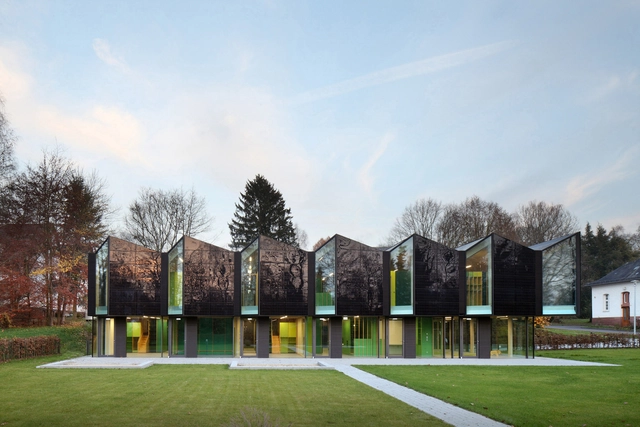 Creche +E em Marburg / Opus Architekten - Centros De Saúde