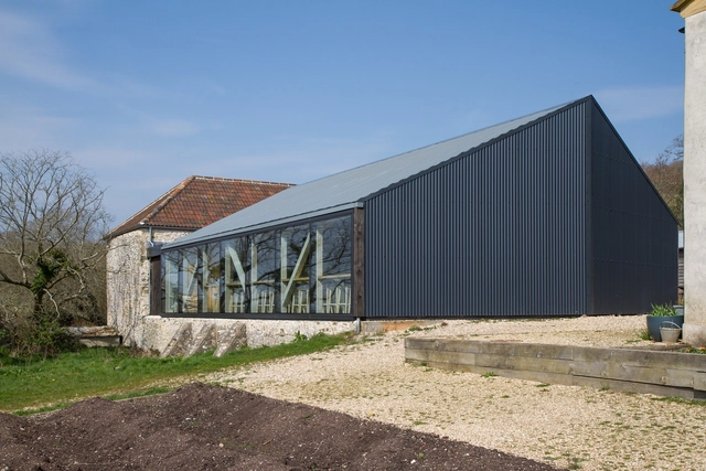 River Cottage HQ / Satellite Architects - Escuelas