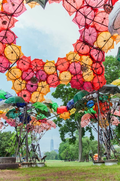 Izaskun Chinchilla inaugura ‘Organic Growth’, pabellón reciclado y financiado via Kickstarter - Imagen Principal