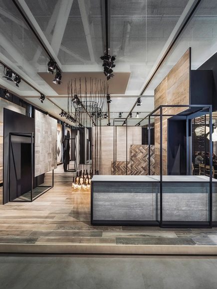 Kale – Cersaie 14 / Paolo Cesaretti - Diseño De Interiores
