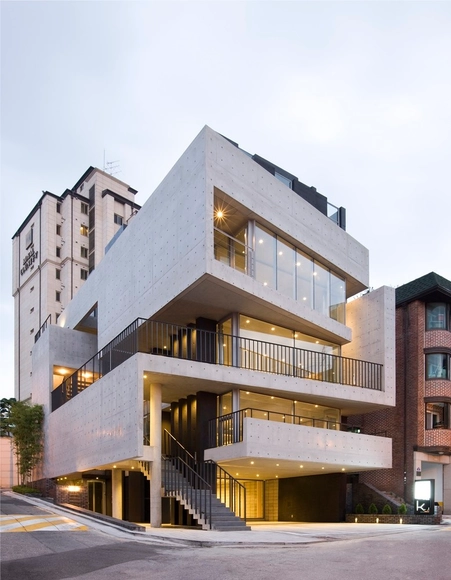 Bati_rieul / L'EAU design - Services , Facade