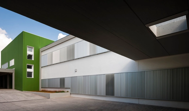 Centro de educación primaria “Los Cercadillos” / Carmen Sánchez Blanes - Ampliación