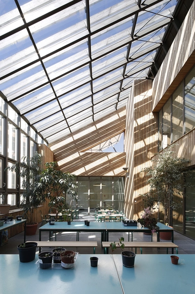 Eco guardería y escuela básica / Jean-François Schmit - Escuelas