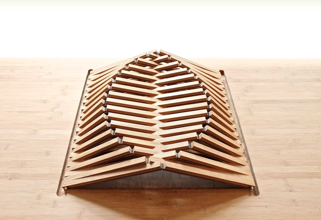 Contenedor de frutas: Rising Shell / Robert van Embricqs - Imagen Principal