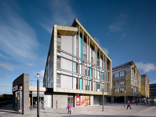 Centro civico Keynsham / AHR - Edificios Municipales
