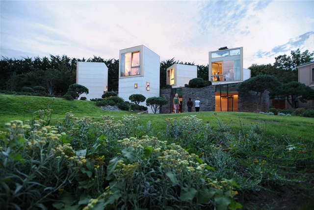 Casa L / Christian Pottgiesser - Reconversión, Jardín, Fachada